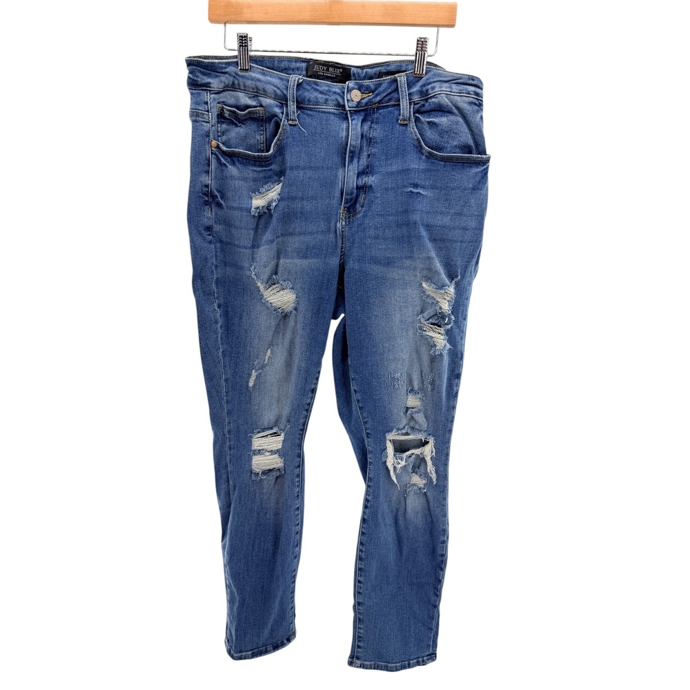 Judy Blue Womens 18W Boyfriend Fit Distressed Jeans Medium Wash JB88404 LT